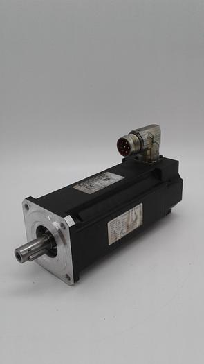 Used KOLLMORGEN 3o PM SERVOMOTOR AKM330-ACDNC-00