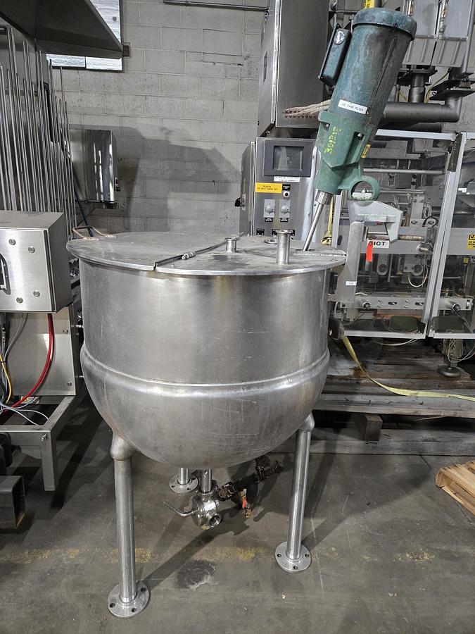 Used Groen N-100 Kettle with mixer