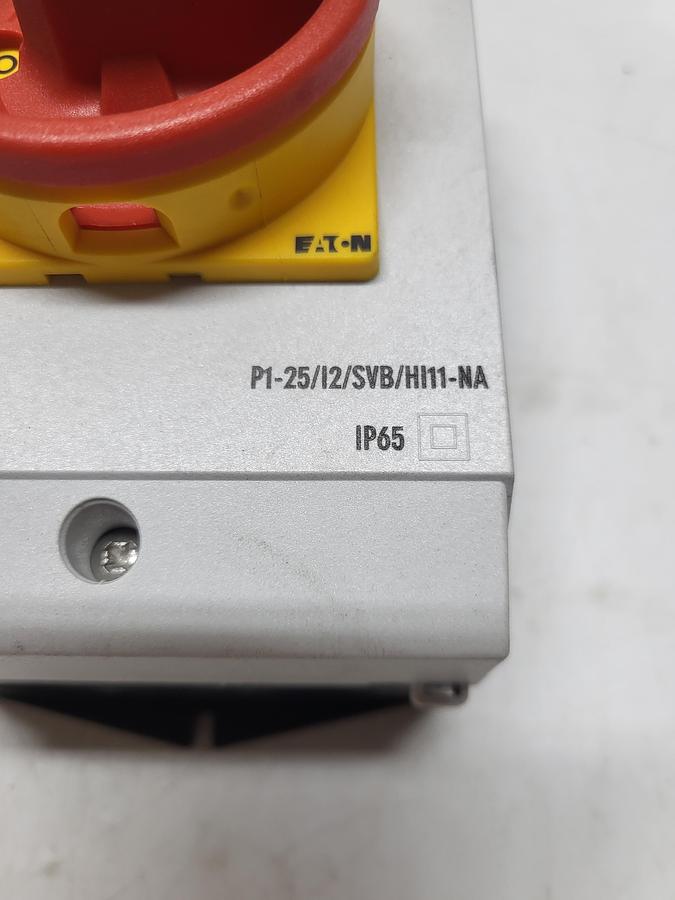 Used Eaton P1-25/I2/SVB/HI11-NA IP65 Switch