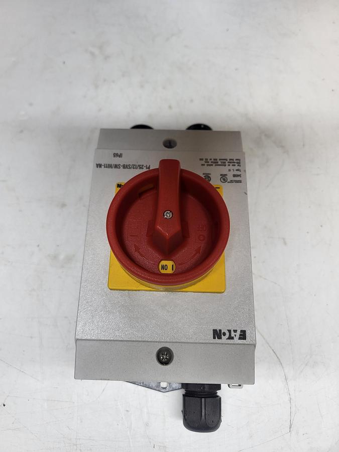 Used Eaton P1-25/I2/SVB-SW/HI11-NA IP65 Switch