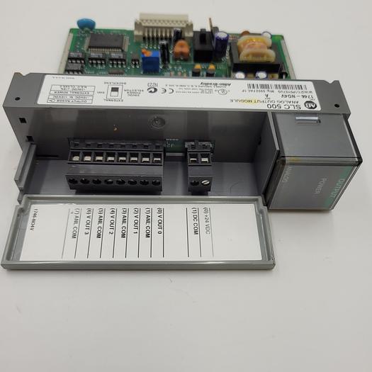 Used ALLEN BRADLEY SLC500 ANALOG OUTPUT MODULE 1746-N04V SER. A
