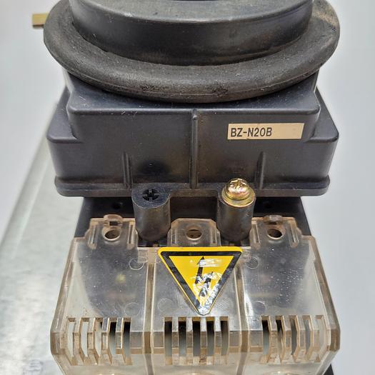 Used FUJI CIRCUIT BREAKER BZ-N20B WITH BRACKET