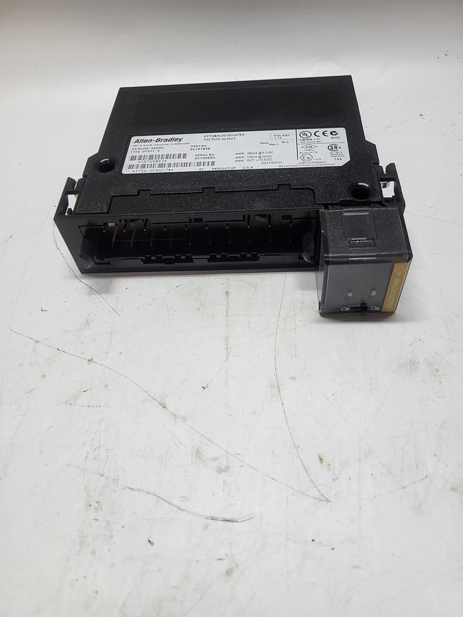 Used Allen-Bradley 6 PT Analog Isolated Voltage Output 1756-0F6VI Ser.A