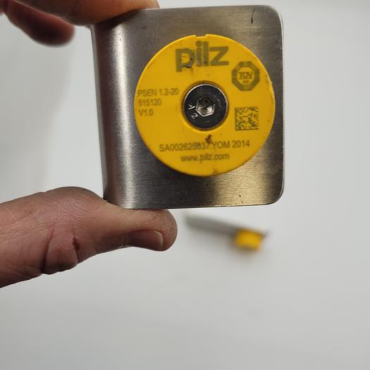 Used PILZ-515120 Magnetic safety sw. act. - Pilz - PSEN 1.2-20 / 1 actuator on stainless steel angles