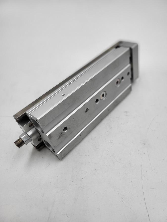 Used SMC MXQ0A-75ZG3 Pneumatic cylinder air slide table