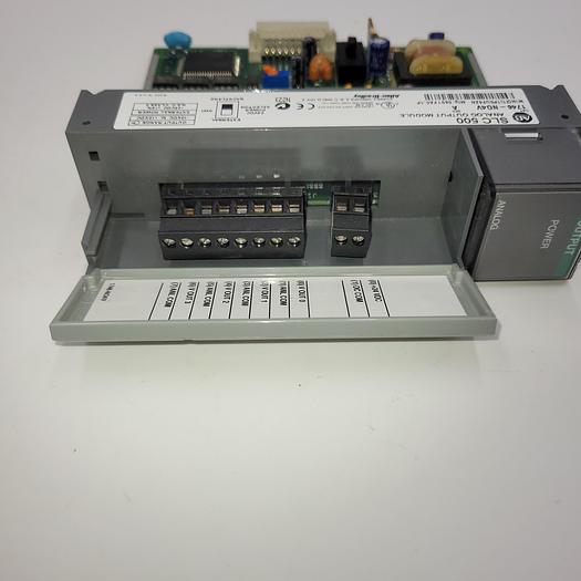 Used Allen Bradley SLC500 ANALOG OUTPUT MODULE 1746-N04 Ser. A