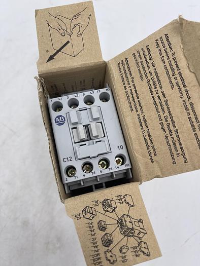 Allen-Bradley 100-C12ZJ10 Ser A