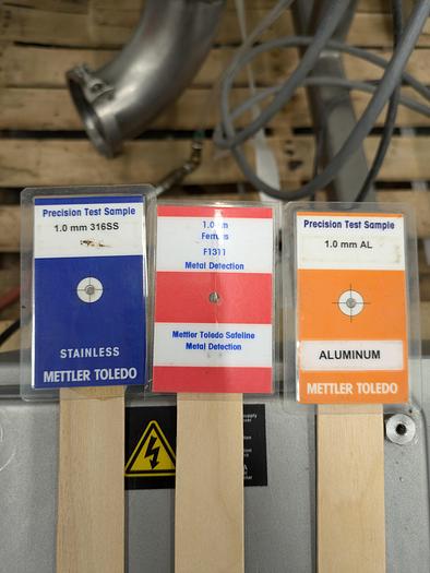 Used Mettler Toledo, Safeline 6" pipeline metal detector