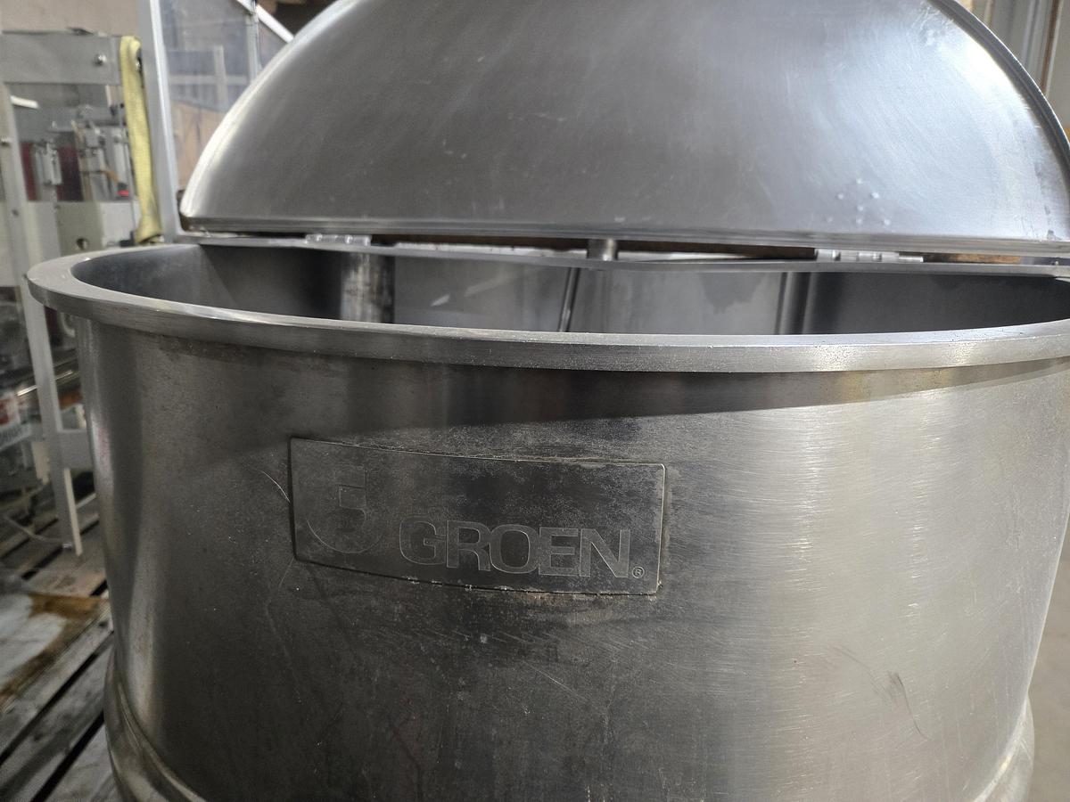 Used Groen N-100 Kettle with mixer