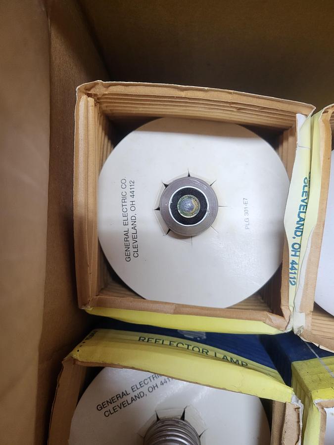 General electric PLG 201-E7 Box of Four