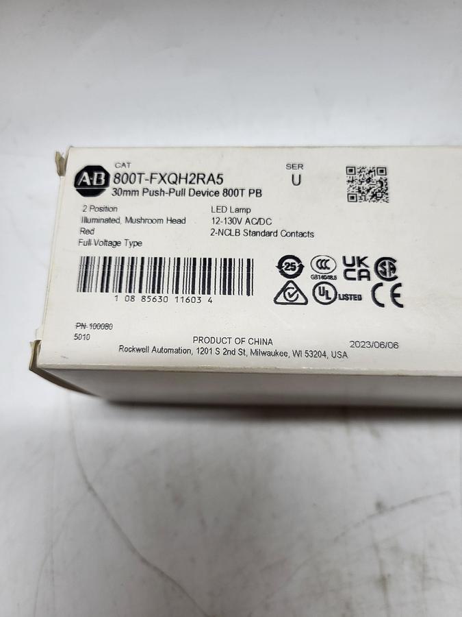 Allen-Bradley CAT 800T-FXQH2RA5 Ser.U New! in Box