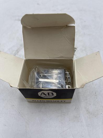 Allen-Bradley 700-HF32Z12-A