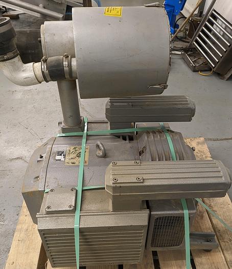 Used Becker VTLF 250 pump