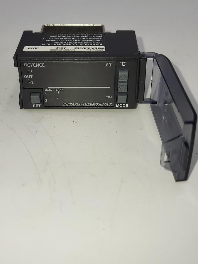 Used Keyence Amplifier: DIN Rail Mountable FT-50AWP Infrared Thermosensor