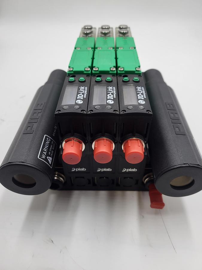 Used Piab piCOMPACT23 SMART IO-link / THREE of: PC.F.422.S.H021CE.F1P1.3X / separate power domains & TWO of: silencer 3216002