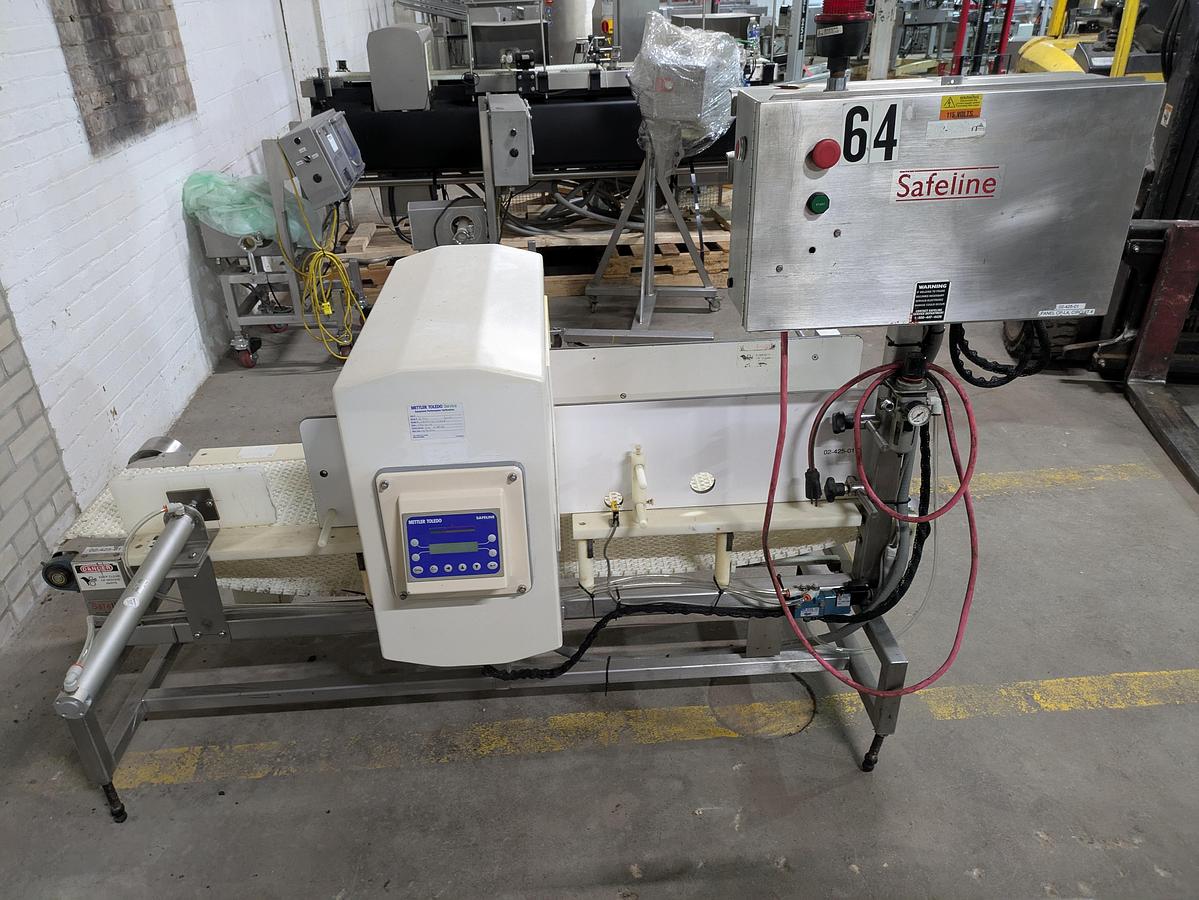 Used safeline metal detector, conveyor, 