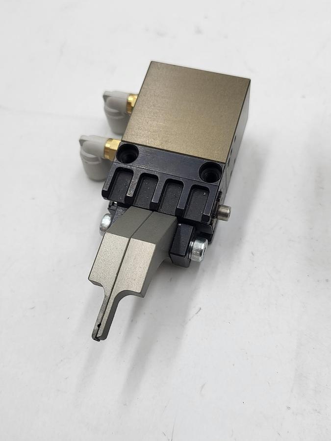 Used SCHUNK MPG+32-AS / 305512 Robotic Pneumatic Grippers