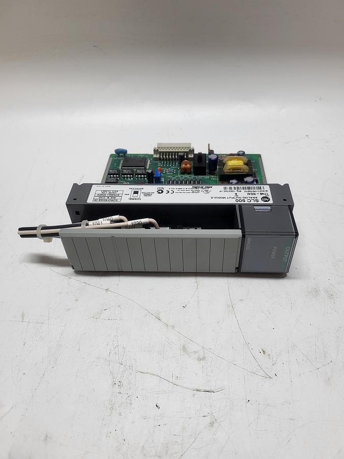 Used Allen-Bradley SLC500 Analog Output Module 1746-NO41 Ser.A