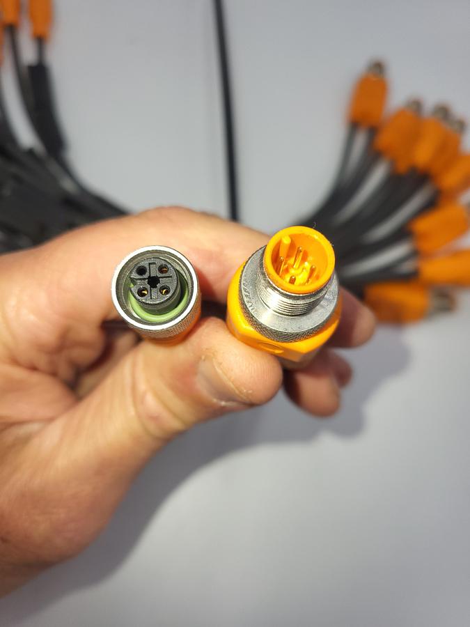 Lumberg Automation asb 2-rkt 4-3-224 3m actuator cable