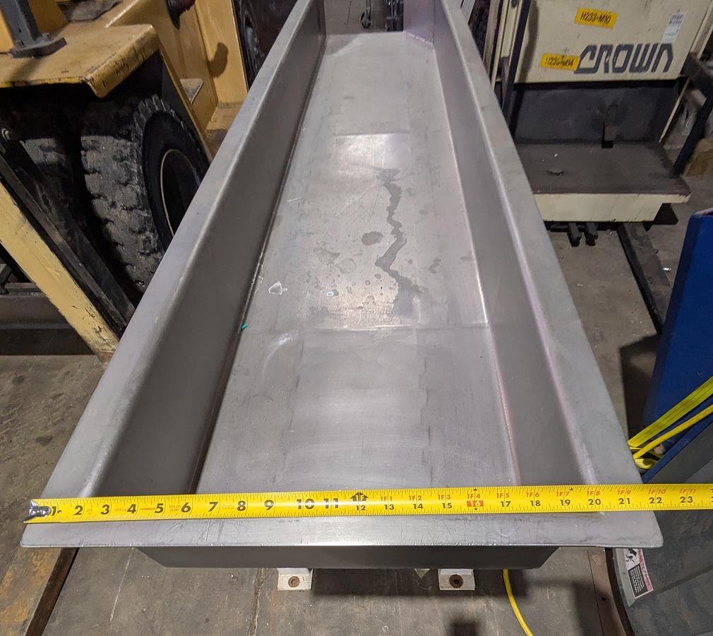 Used shaker conveyor 18" x 96"