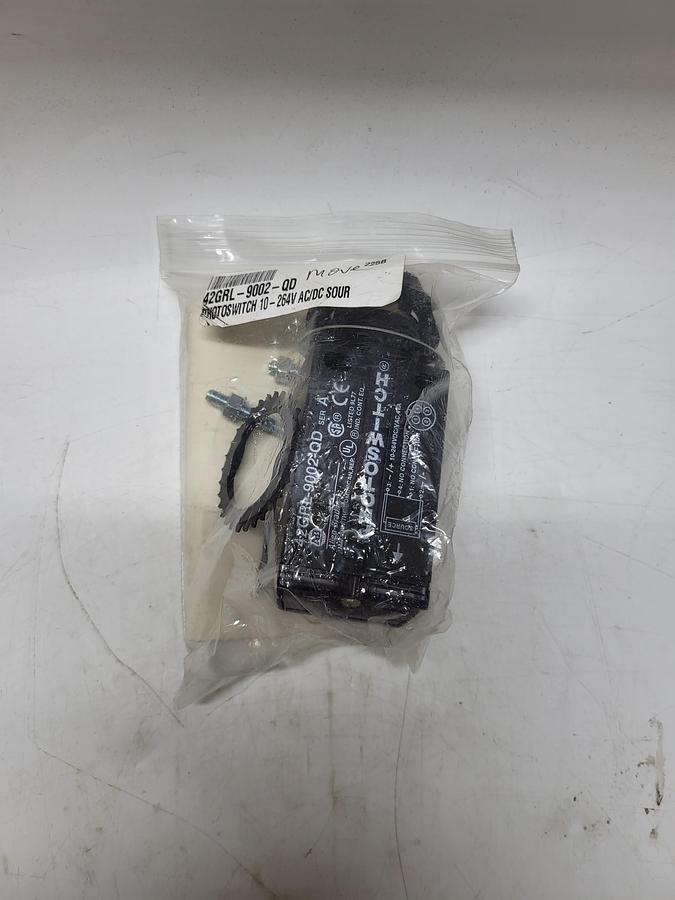 Allen-Bradley 42GRL-9002-QD Ser.A Photoswitch NEW