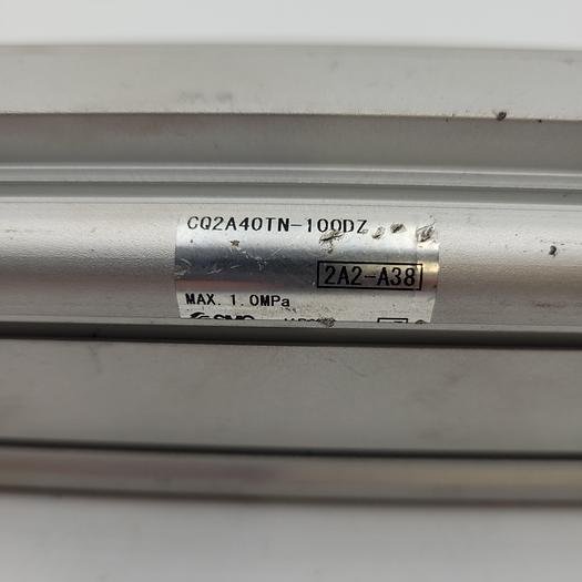 Used SMC CQ2A40TN-100DZ pneumatic cylinder