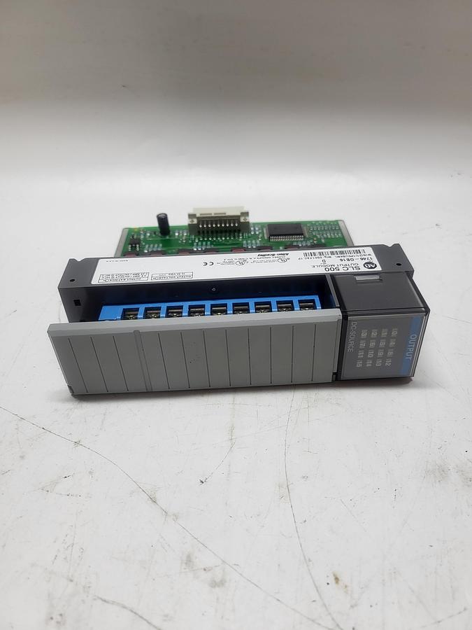 Used Allen-Bradley SLC500 Output Module 1746-OB16 Ser.D