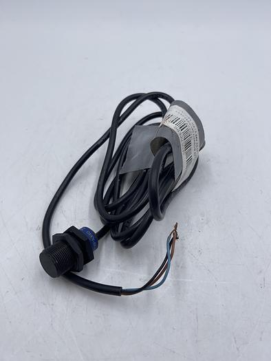 Used Telemecanique XS4P18PA340