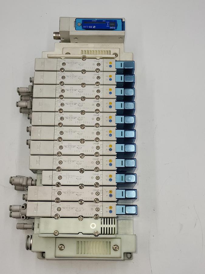 Used SMC SY7-IOL-0-M612RI W/ 11 solenoids SY7400 - 5UI / One: EX260-SIL1 Serial Transmission System output