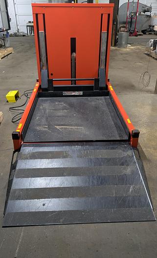 Used Presto lift platform