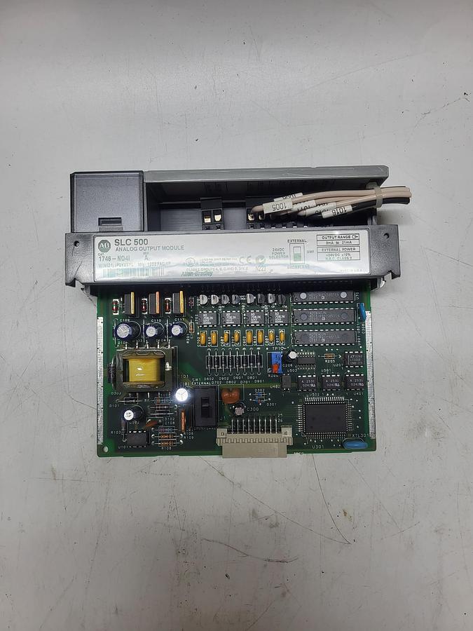 Used Allen-Bradley SLC500 Analog Output Module 1746-N04I Ser.A