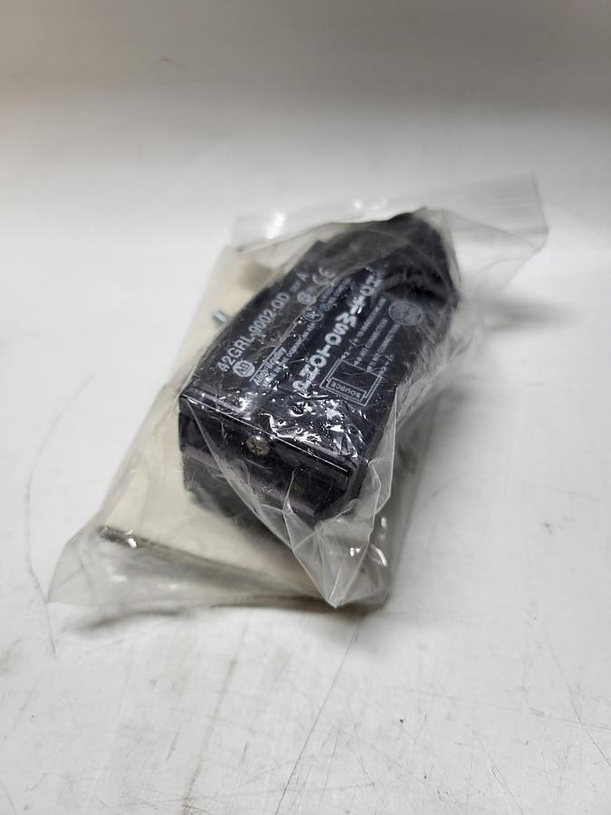 Allen-Bradley 42GRL-9002-QD Ser.A Photoswitch NEW