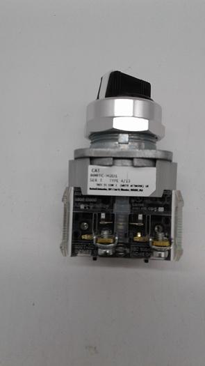 Used Allen-Bradley 30m Selector Switch 800T PB 800TC-H2D1