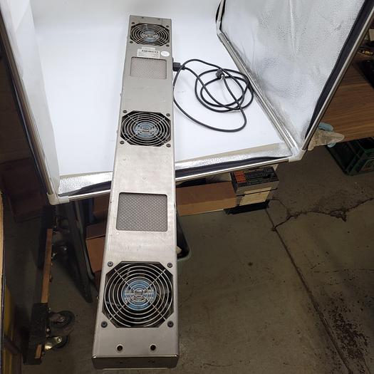 Used DESCO: 60600 - Chargebuster® Overhead Ionizer with Lights, 3-Fan, 120VAC