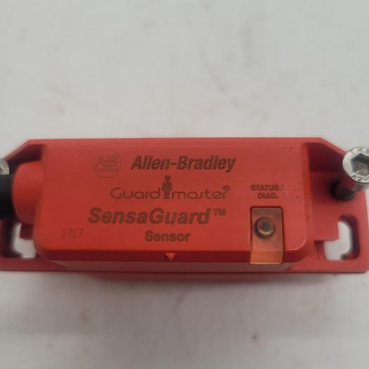 Used Allen-Bradley SensaGuard 440-ZPREC Actuator and Sensor