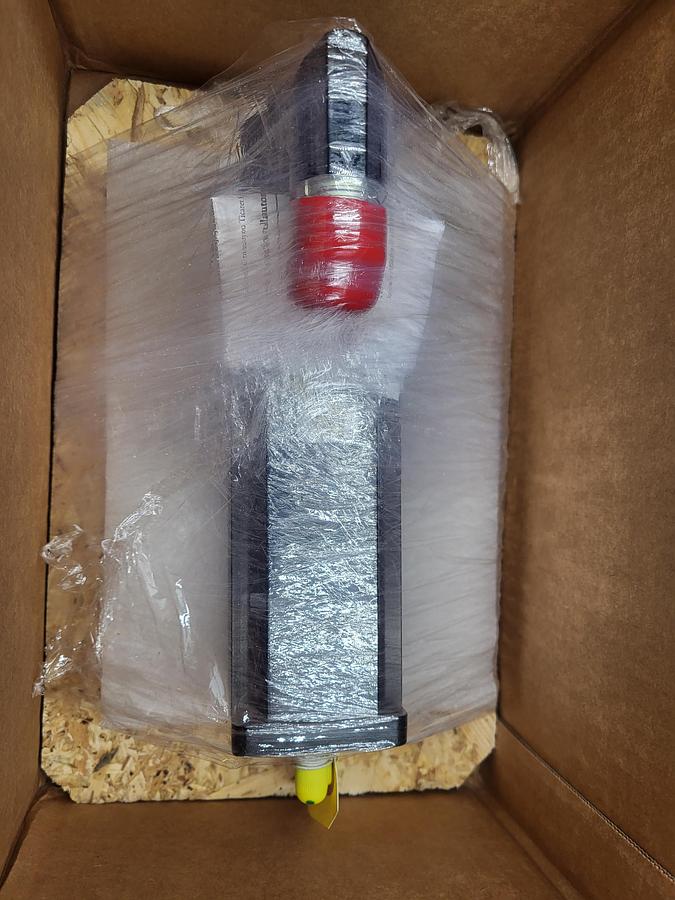 Allen Bradley VPL B0633T-WK14AA KINETIX VP LOW INERTIA SERVO MOTOR w/ brake *NEW packaging**