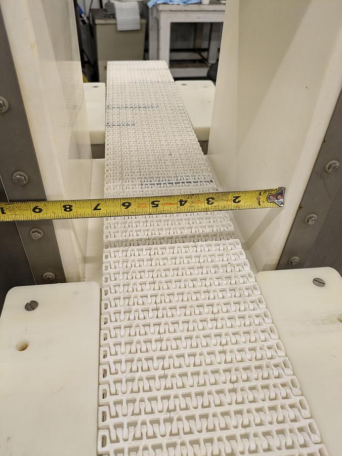 Used safeline metal detector 7-3/4" wide 12-1/4" tall