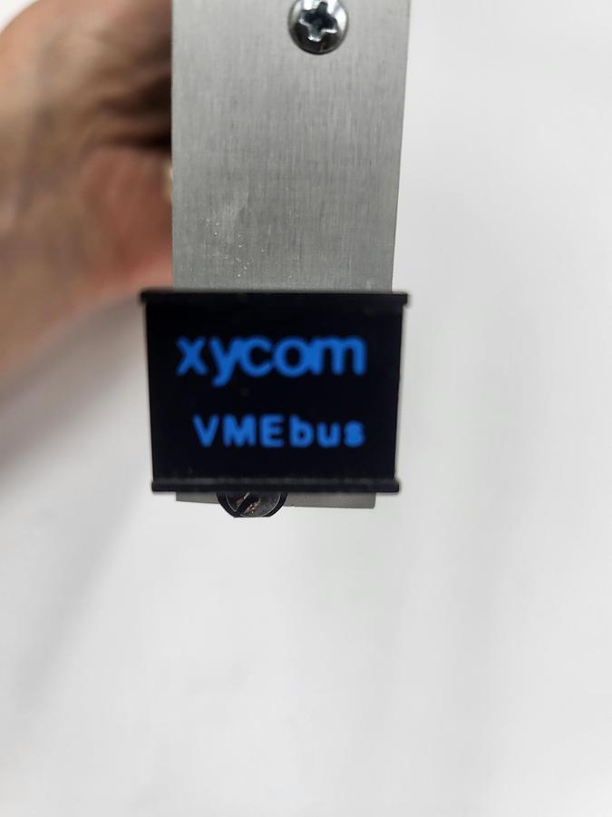 Used Xycom VME bus PN: A010110 / A33369 / 70976-204B - OFF a Triangle bagger model: B55PRC/A918F2RN