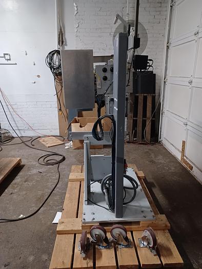 Used l-60 Right hand Labeler Universal labeling systems