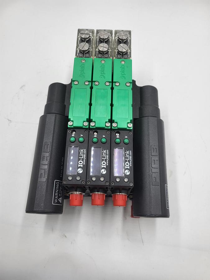 Used Piab piCOMPACT23 SMART IO-link / THREE of: PC.F.422.S.H021CE.F1P1.3X / separate power domains & TWO of: silencer 3216002