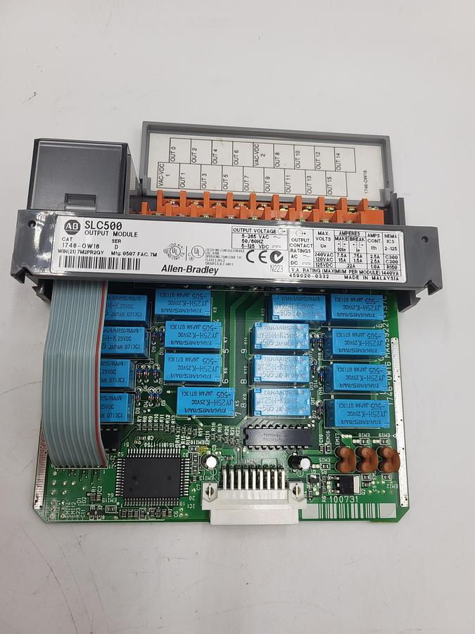 Used Allen Bradley SLC500 Output Module Unit 1746-OW16