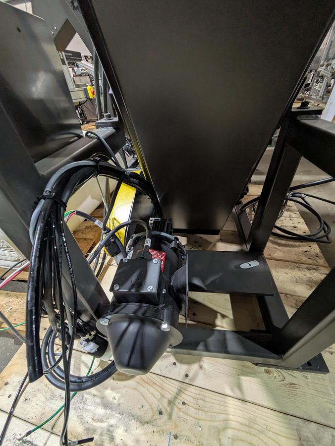 Used Stromag vibratory hopper feeder /elevator