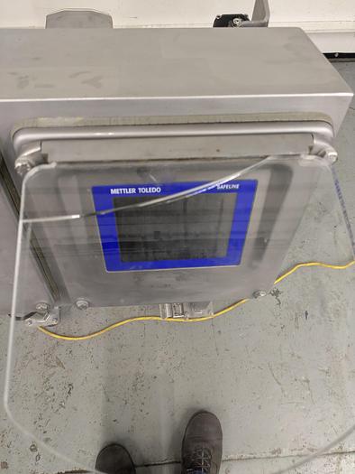 Used Mettler Toledo, Safeline 4" pipeline metal detector