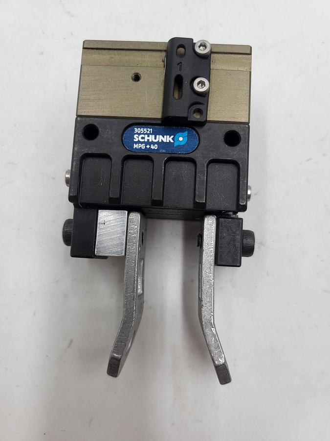 Used SCHUNK MPG-plus 40 Gripper for small components ID 305521