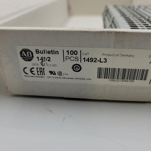 ALLEN BRADLEY 1492-L3 TERMINAL BLOCK *NEW* in original box 1 partial box (23)
