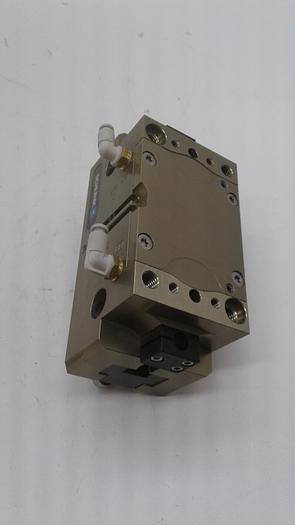 Used Schunk 0308650 Universal Pneumatic Gripper