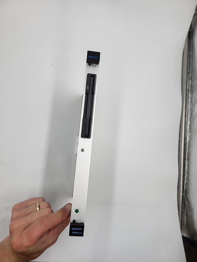 Used Xycom Schneider Electric XVME-977 P/N: PM-101737 / A31375 - OFF a Triangle bagger model: B55PRC/A918F2RN