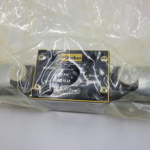 PARKER D3W4CNJW DIRECTIONAL CONTROL VALVE - new in box & plastic