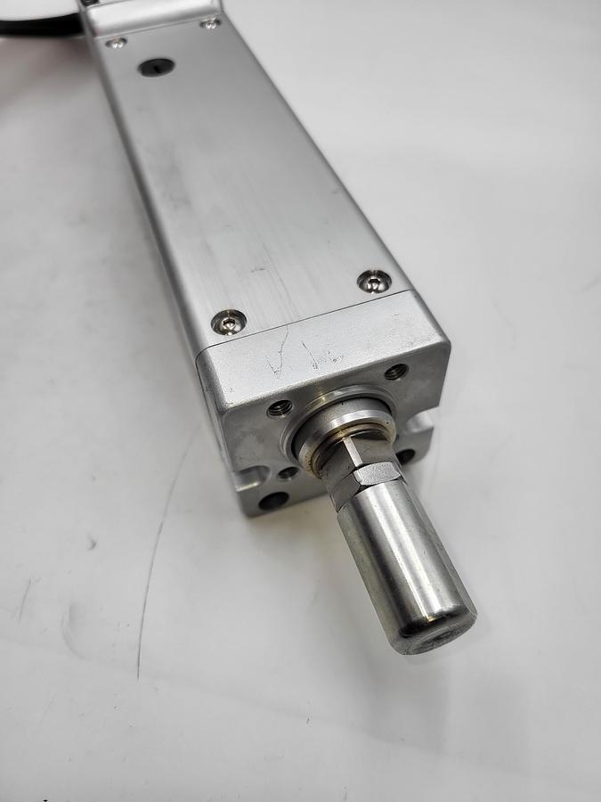 Used IAI RCS4-RRA6C-WA-100-6-65-T4-X10-CJB Electric Actuator