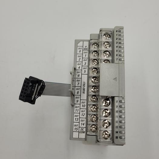 Used ALLEN BRADLEY MICRO LOGIX SOURCE OUTPUT 1762-OB16 REV A REV B